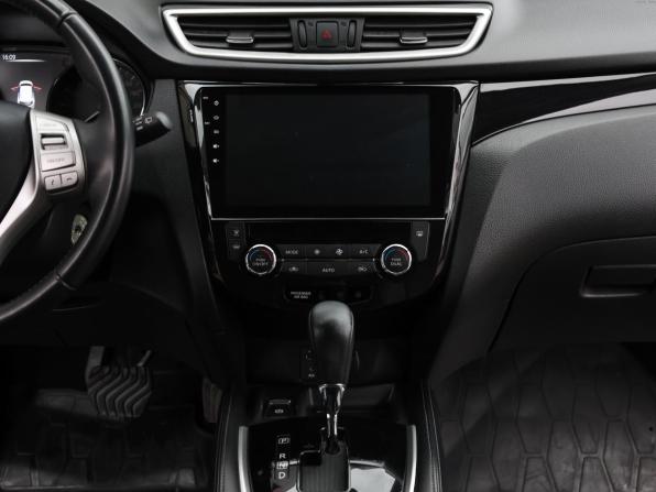 Nissan Qashqai II с пробегом 2018 года, цена 1 898 000 рублей, 84663 км, внедорожник, Автокод Объявления