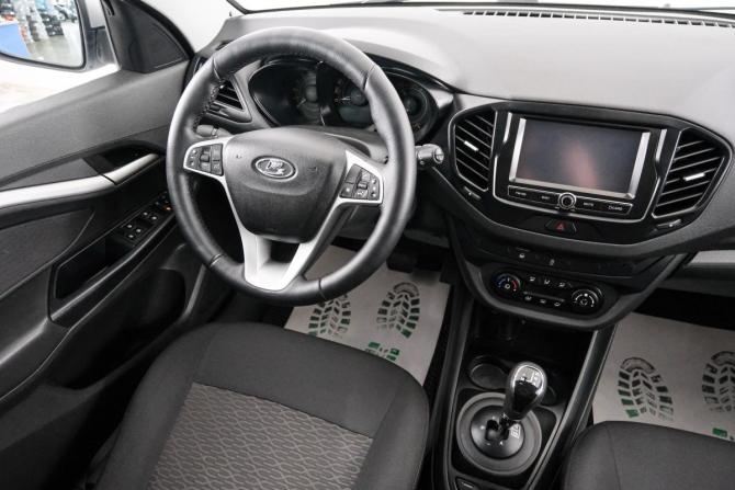Lada (ВАЗ) Vesta I с пробегом 2018 года, цена 949 000 рублей, 83000 км, седан, Автокод Объявления