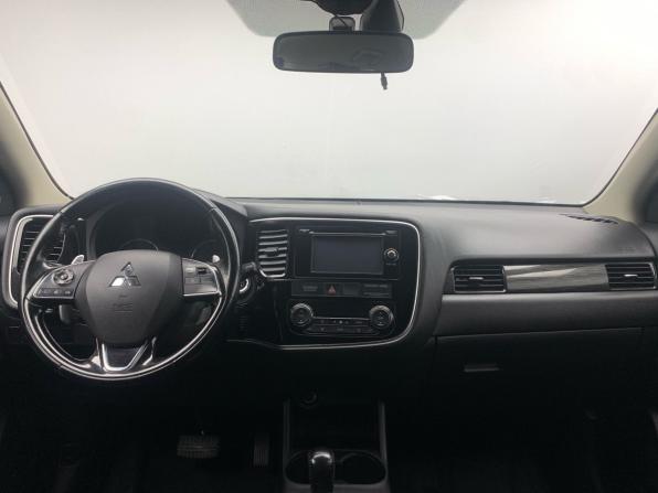 Mitsubishi Outlander III Рестайлинг 2 с пробегом 2016 года, цена 1 849 000 рублей, 168462 км, внедорожник, Автокод Объявления