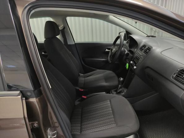 Volkswagen Polo V Рестайлинг с пробегом 2020 года, цена 969 000 рублей, 119170 км, седан, Автокод Объявления