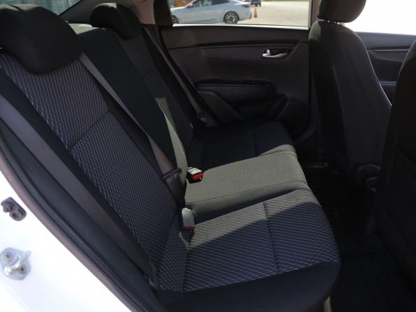 Kia Rio IV с пробегом 2018 года, цена 885 000 рублей, 191000 км, седан, Автокод Объявления