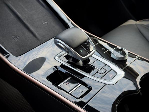 Omoda C5 I с пробегом 2023 года, цена 1 900 000 рублей, 30670 км, внедорожник, Автокод Объявления
