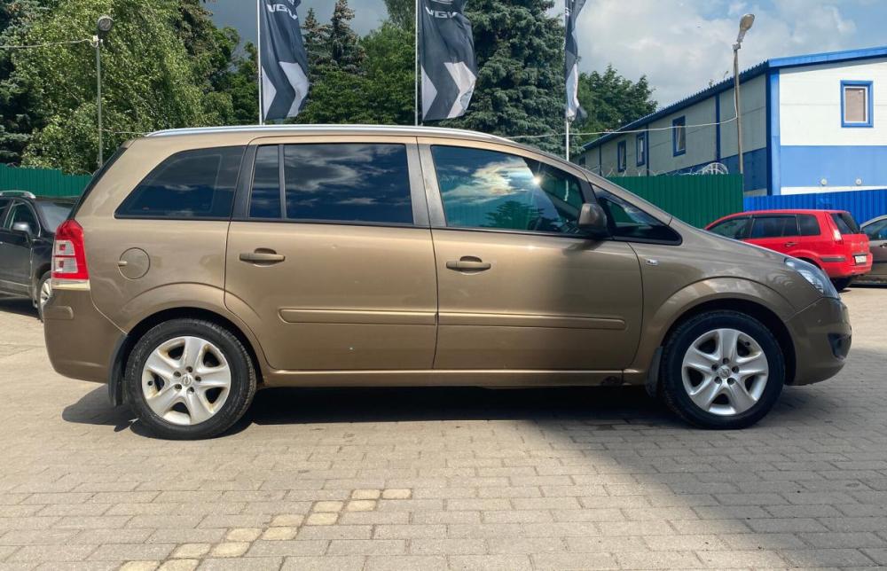 Opel Zafira B Рестайлинг Великий Новгород  - изображение 8