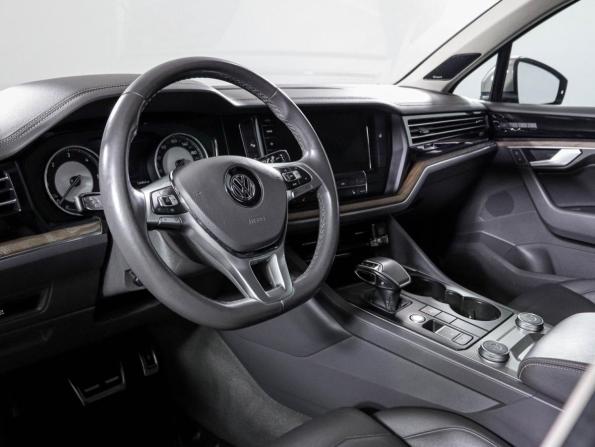 Volkswagen Touareg III с пробегом 2018 года, цена 4 650 000 рублей, 134842 км, внедорожник, Автокод Объявления