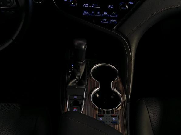Toyota Camry VIII (XV70) с пробегом 2020 года, цена 3 049 000 рублей, 59544 км, седан, Автокод Объявления