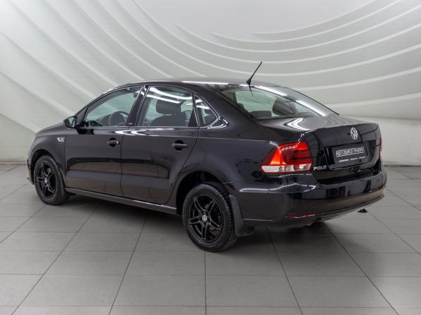 Volkswagen Polo V Рестайлинг с пробегом 2016 года, цена 1 078 000 рублей, 171058 км, седан, Автокод Объявления