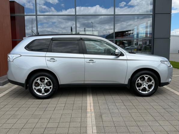 Mitsubishi Outlander III с пробегом 2012 года, цена 1 290 000 рублей, 239679 км, внедорожник, Автокод Объявления