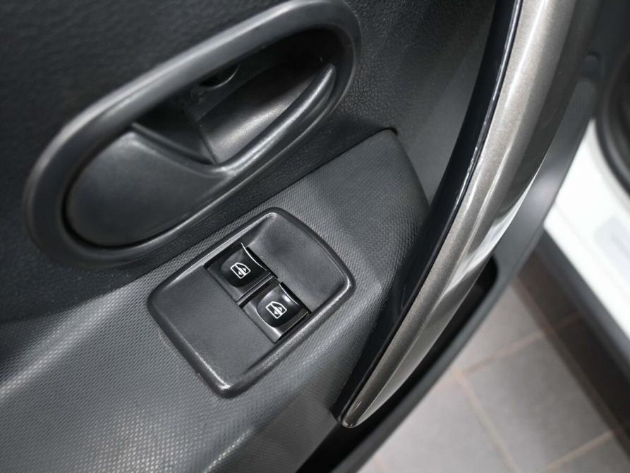 Renault Logan II Рестайлинг Ростов-на-Дону  - изображение 17