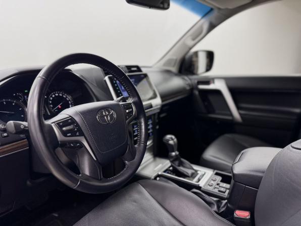 Toyota Land Cruiser Prado 150 Series Рестайлинг 3 с пробегом 2021 года, цена 6 365 000 рублей, 106800 км, внедорожник, Автокод Объявления