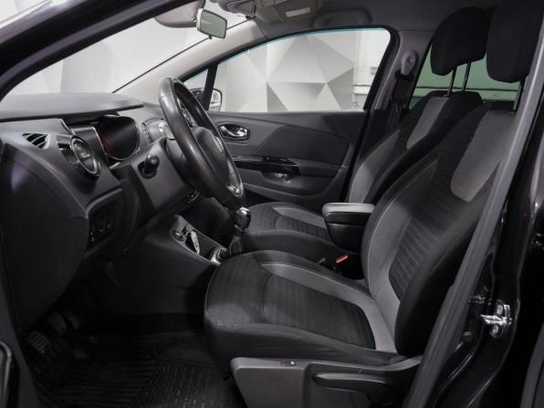 Renault Kaptur I с пробегом 2017 года, цена 1 575 000 рублей, 138611 км, внедорожник, Автокод Объявления