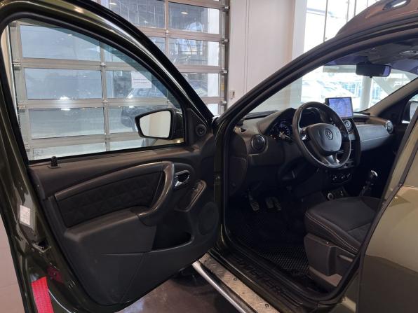 Renault Duster I Рестайлинг с пробегом 2017 года, цена 1 550 000 рублей, 49207 км, внедорожник, Автокод Объявления