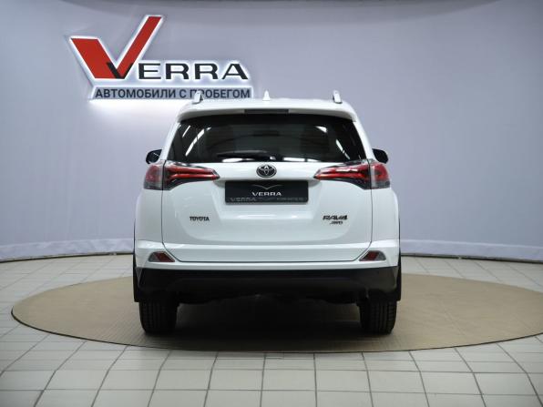 Toyota RAV4 IV (XA40) Рестайлинг с пробегом 2017 года, цена 2 270 000 рублей, 199907 км, внедорожник, Автокод Объявления