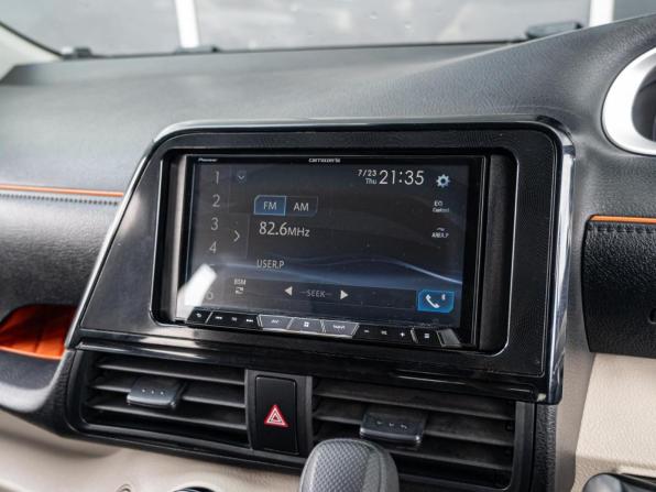 Toyota Sienta II с пробегом 2018 года, цена 1 330 000 рублей, 100629 км, компактвэн, Автокод Объявления
