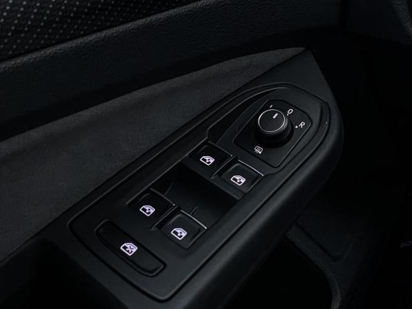 Volkswagen Golf R VIII с пробегом 2021 года, цена 4 900 000 рублей, 60378 км, хэтчбек, Автокод Объявления
