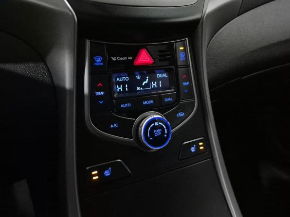 Hyundai Elantra V (MD) Рестайлинг с пробегом 2015 года, цена 1 050 000 рублей, 179423 км, седан, Автокод Объявления