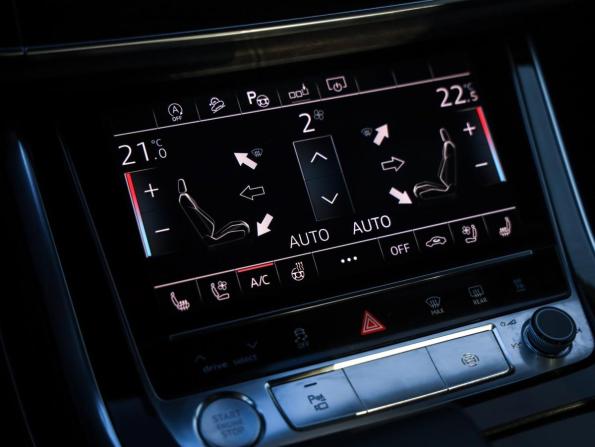 Audi Q8 I (4M) с пробегом 2019 года, цена 5 499 000 рублей, 91118 км, внедорожник, Автокод Объявления