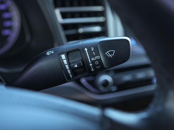 Hyundai Elantra VI (AD) с пробегом 2019 года, цена 1 399 000 рублей, 186300 км, седан, Автокод Объявления