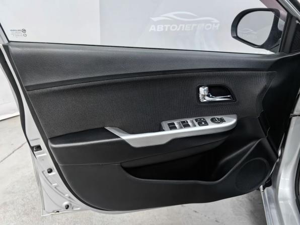 Kia Rio III с пробегом 2013 года, цена 955 000 рублей, 157810 км, хэтчбек, Автокод Объявления