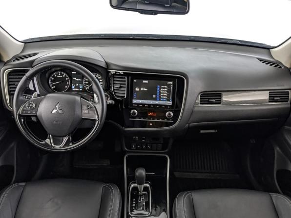 Mitsubishi Outlander III Рестайлинг 3 с пробегом 2021 года, цена 2 920 000 рублей, 95753 км, внедорожник, Автокод Объявления
