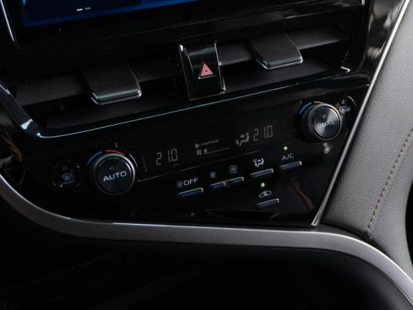 Toyota Camry VIII (XV70) Рестайлинг с пробегом 2023 года, цена 3 799 000 рублей, 32421 км, седан, Автокод Объявления