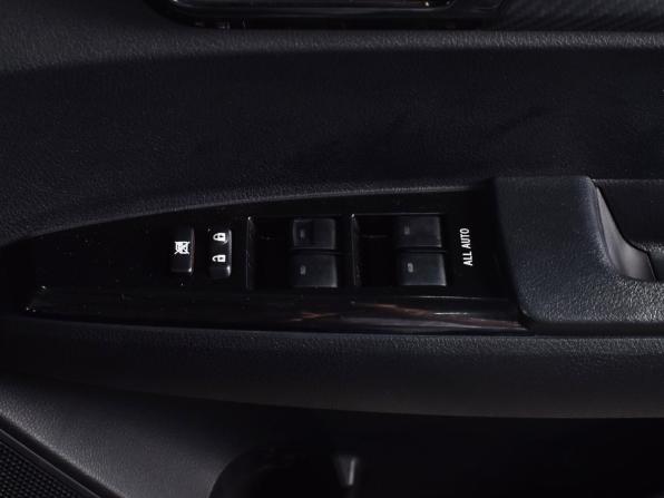 Toyota Corolla XI (E160 E170 E180) с пробегом 2014 года, цена 1 299 995 рублей, 99042 км, универсал, Автокод Объявления