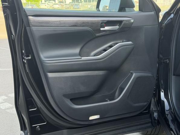Toyota Highlander IV (XU70) с пробегом 2026 года, цена 5 200 000 рублей, 17 км, внедорожник, Автокод Объявления