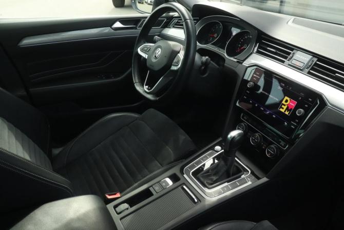 Volkswagen Passat B8 Рестайлинг с пробегом 2020 года, цена 2 576 000 рублей, 90929 км, седан, Автокод Объявления