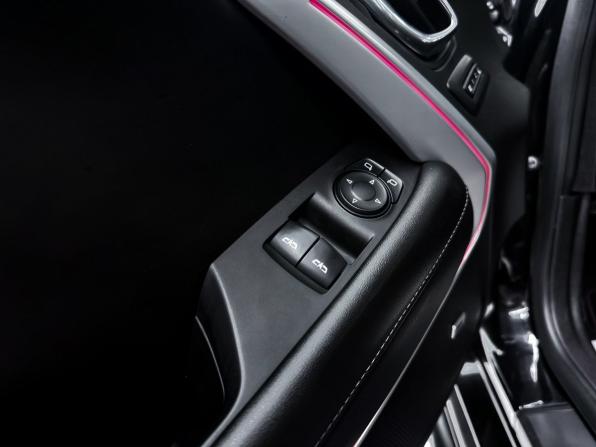 Chevrolet Camaro VI Рестайлинг с пробегом 2018 года, цена 4 900 000 рублей, 106767 км, купе, Автокод Объявления