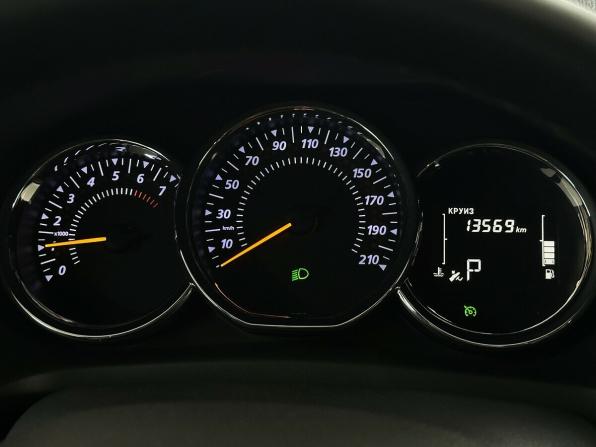 Renault Sandero II Рестайлинг с пробегом 2021 года, цена 1 540 000 рублей, 13566 км, хэтчбек, Автокод Объявления