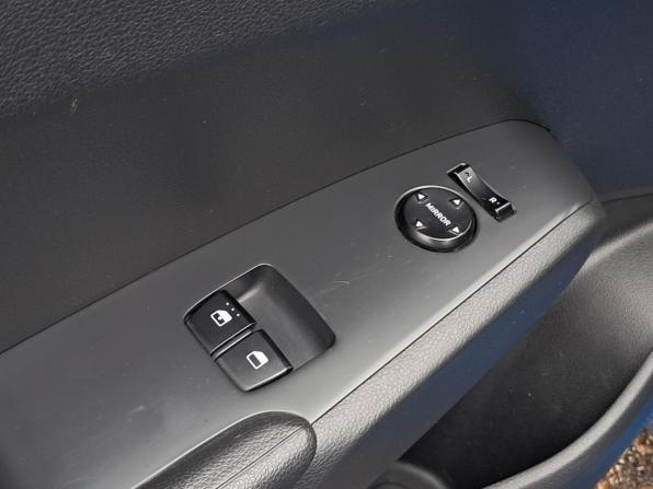 Hyundai Solaris II с пробегом 2017 года, цена 1 080 000 рублей, 147240 км, седан, Автокод Объявления