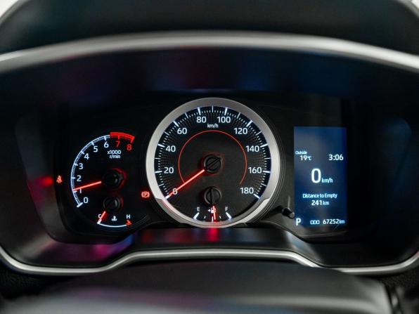 Toyota Corolla XII (E210) с пробегом 2020 года, цена 1 750 000 рублей, 67252 км, универсал, Автокод Объявления