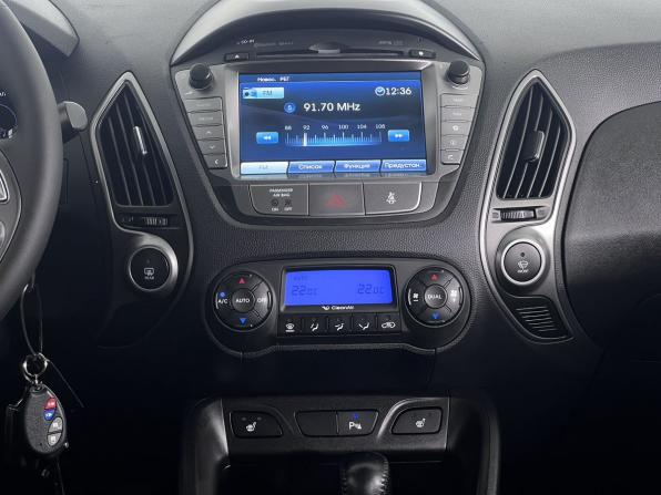 Hyundai ix35 I Рестайлинг с пробегом 2015 года, цена 1 450 000 рублей, 170650 км, внедорожник, Автокод Объявления