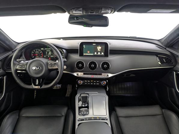 Kia Stinger I с пробегом 2018 года, цена 2 500 000 рублей, 140159 км, лифтбек, Автокод Объявления