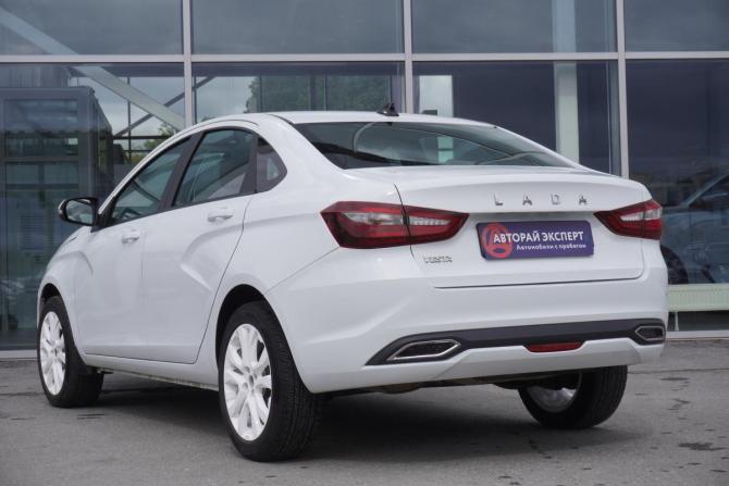 Lada (ВАЗ) Vesta I Рестайлинг (NG) с пробегом 2024 года, цена 1 359 000 рублей, 22000 км, седан, Автокод Объявления
