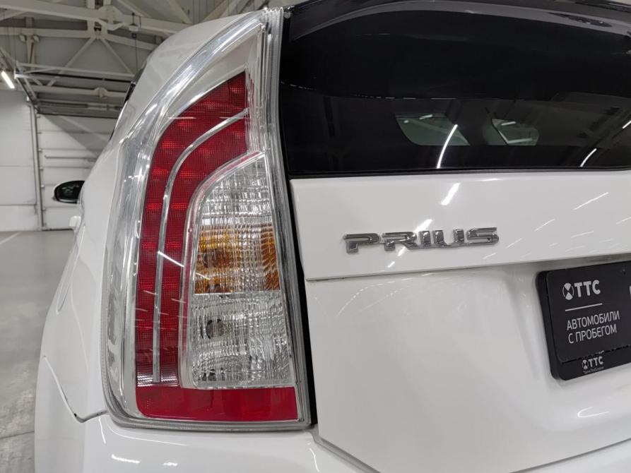 Toyota Prius III Рестайлинг (XW30) Казань  - изображение 11
