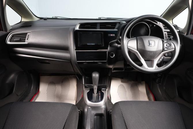 Honda Fit III Рестайлинг с пробегом 2019 года, цена 1 169 000 рублей, 92200 км, хэтчбек, Автокод Объявления