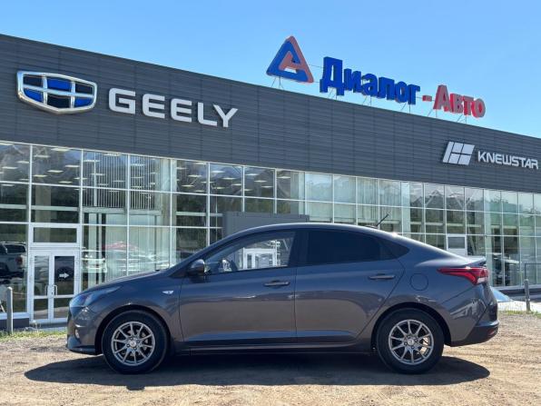 Hyundai Solaris II Рестайлинг с пробегом 2021 года, цена 1 812 000 рублей, 71150 км, седан, Автокод Объявления