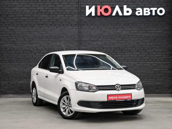 Volkswagen Polo V с пробегом 2012 года, цена 650 000 рублей, 228818 км, седан, Автокод Объявления