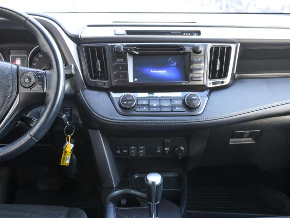 Toyota RAV4 IV (XA40) Рестайлинг с пробегом 2015 года, цена 2 249 000 рублей, 122182 км, внедорожник, Автокод Объявления