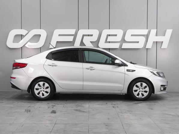 Kia Rio III Рестайлинг с пробегом 2016 года, цена 949 000 рублей, 110305 км, седан, Автокод Объявления