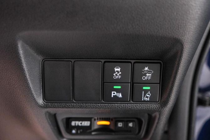 Honda Stepwgn V Рестайлинг с пробегом 2021 года, цена 2 999 000 рублей, 48000 км, минивэн, Автокод Объявления