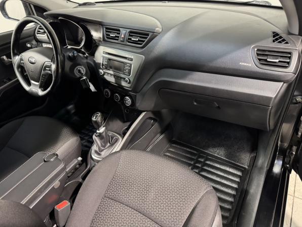 Kia Rio III Рестайлинг с пробегом 2016 года, цена 1 009 800 рублей, 105000 км, седан, Автокод Объявления