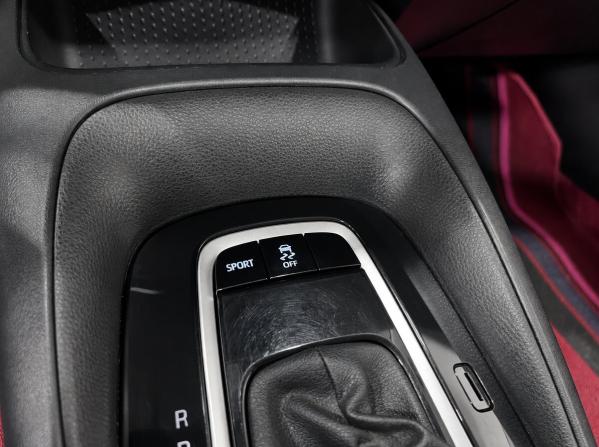 Toyota Corolla XII (E210) с пробегом 2021 года, цена 1 900 000 рублей, 49000 км, седан, Автокод Объявления