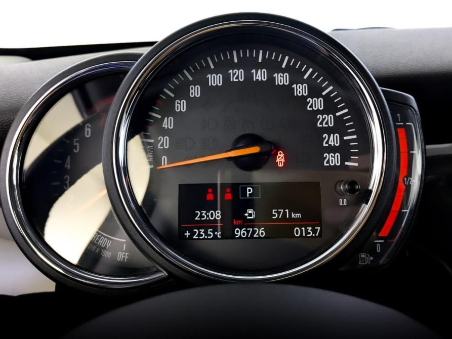 Mini Hatch III (F55/F56) Рестайлинг 2 Москва  - изображение 9