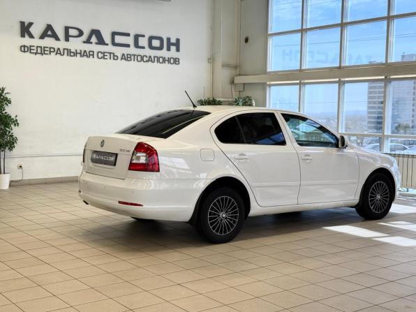Skoda Octavia II (A5) Рестайлинг с пробегом 2012 года, цена 950 000 рублей, 174593 км, лифтбек, Автокод Объявления