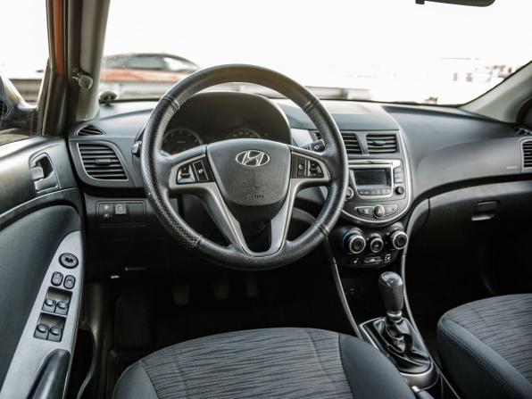 Hyundai Solaris I Рестайлинг с пробегом 2015 года, цена 758 000 рублей, 185756 км, седан, Автокод Объявления