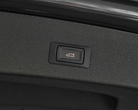 Audi Q5 I (8R) Рестайлинг с пробегом 2014 года, цена 1 899 000 рублей, 170300 км, внедорожник, Автокод Объявления