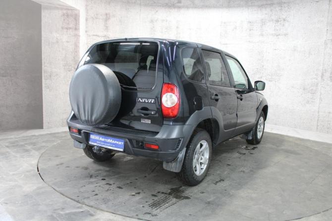 Chevrolet Niva I Рестайлинг с пробегом 2018 года, цена 727 000 рублей, 113887 км, внедорожник, Автокод Объявления