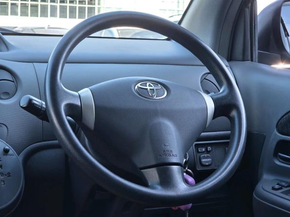 Toyota Sienta I Рестайлинг 2 с пробегом 2013 года, цена 864 000 рублей, 149274 км, компактвэн, Автокод Объявления
