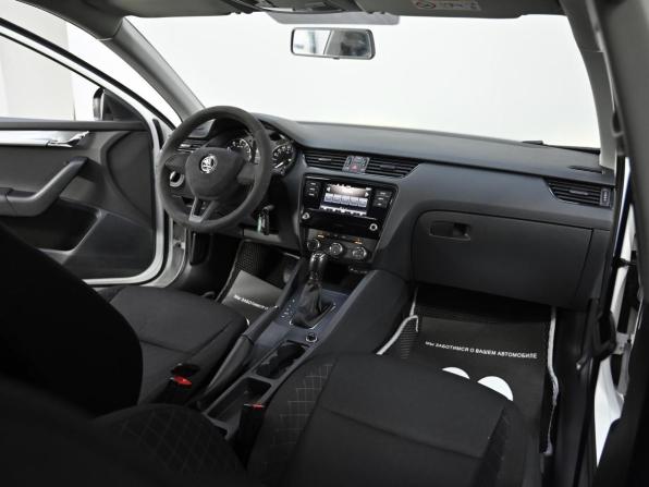 Skoda Octavia III (A7) Рестайлинг с пробегом 2017 года, цена 1 449 000 рублей, 113000 км, лифтбек, Автокод Объявления